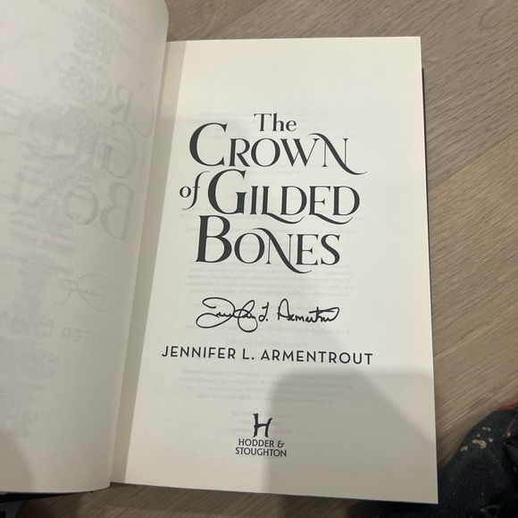 Fairyloot Edition of A Crown of Gilded Bones by Jennifer L Armentrout - Picture 5 of 5